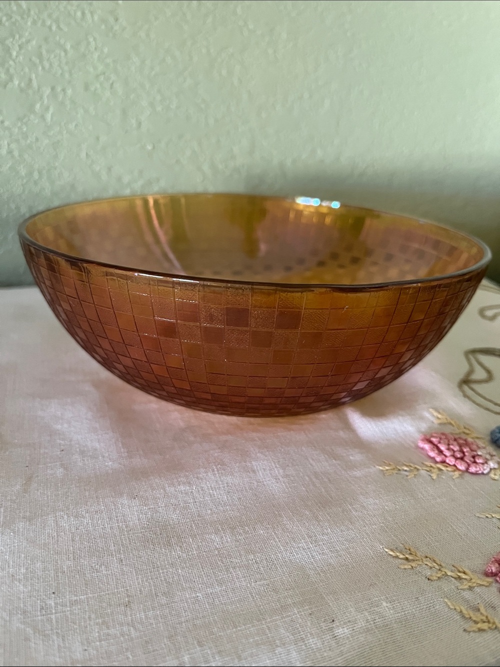Hazel Atlas Amber Marigold Glass Berry Bowl Diamond Point Column Pattern UV